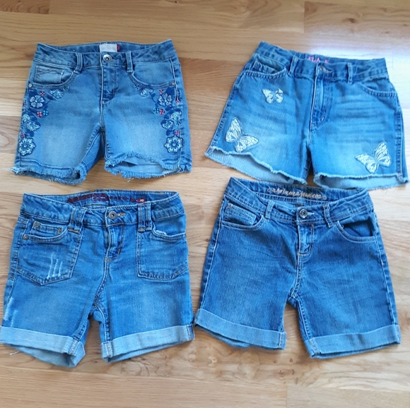 Arizona Jean Company Other - 4 jean shorts size 10